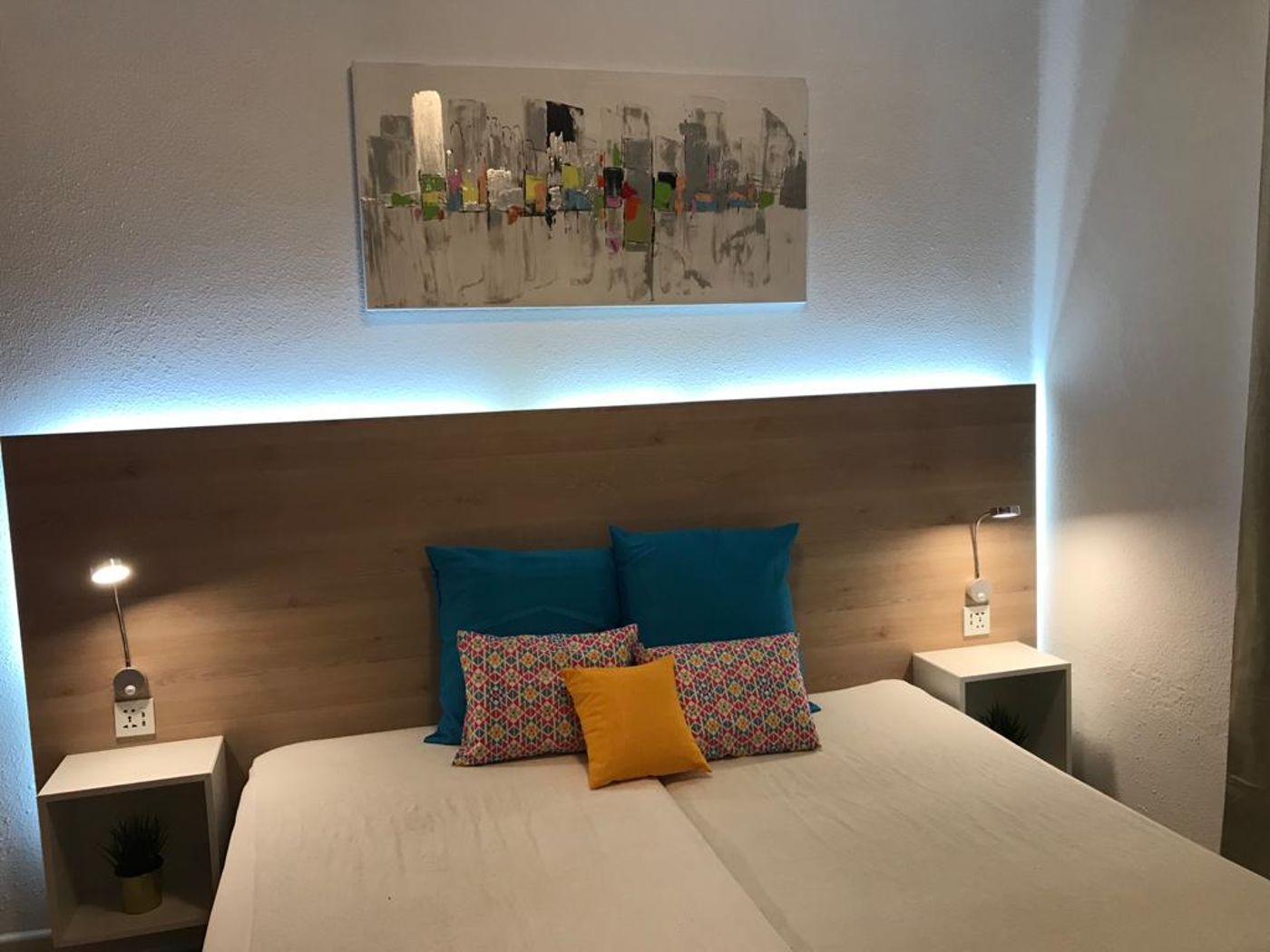 Malibu-Park-Hotel-Room-31