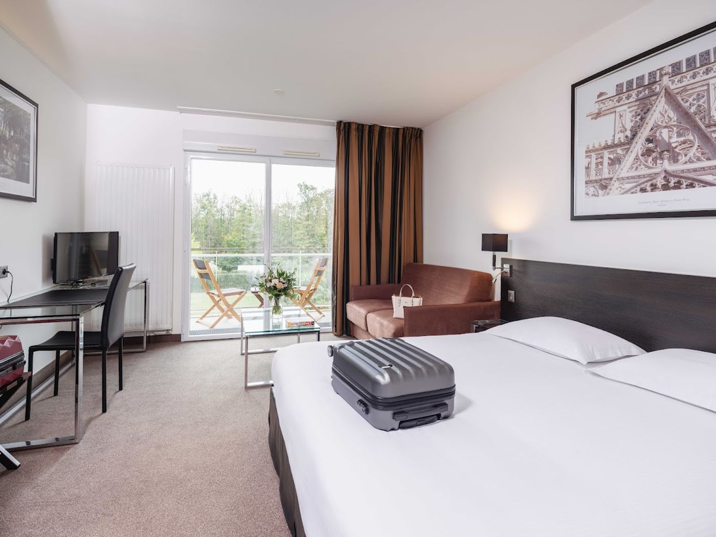 Westotel Life Nantes Carquefou-France-CARQUEFOU-Room-7