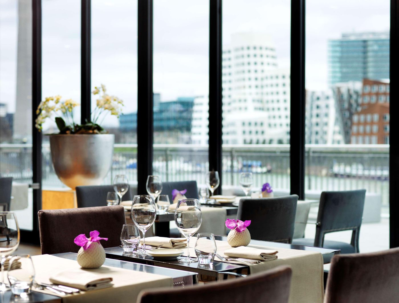 Hyatt Regency Dusseldorf - Germany - DUSSELDORF - Restaurant - 8