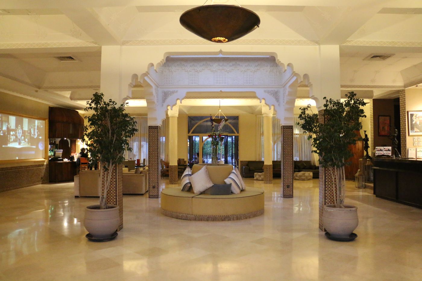 Palais-Jena-spa-Lobby-14