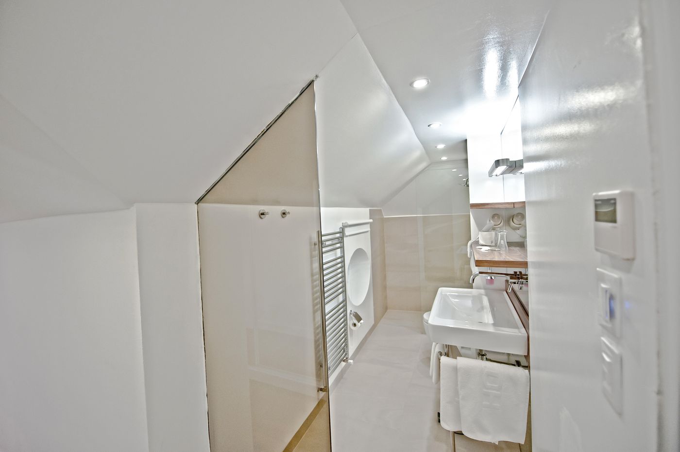 Heritage-Jupiter-Luxury-Hotel-Room-42