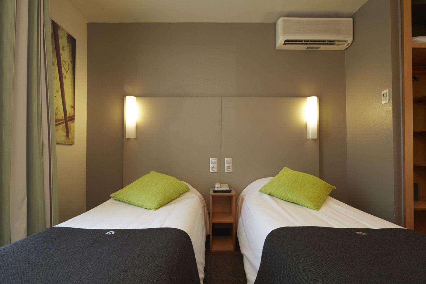 Campanile-Paris14-Maine-Montparnasse-Room-43