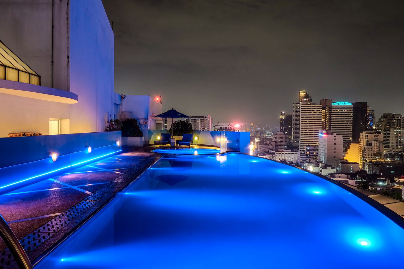 Shama-Sukhumvit-Bangkok-Pool-43