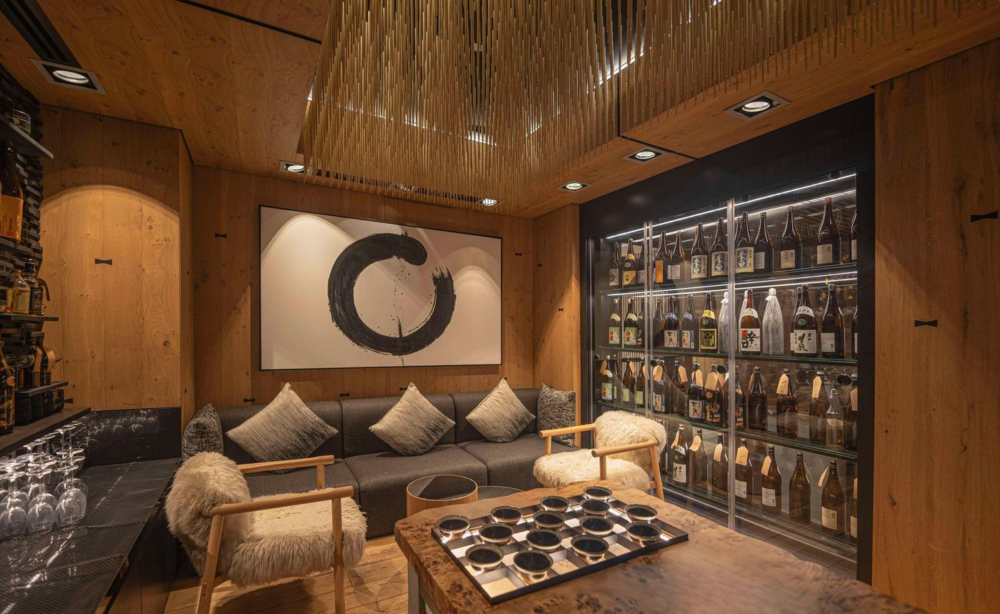 Hyatt-Regency-Dubai-Restaurant-53