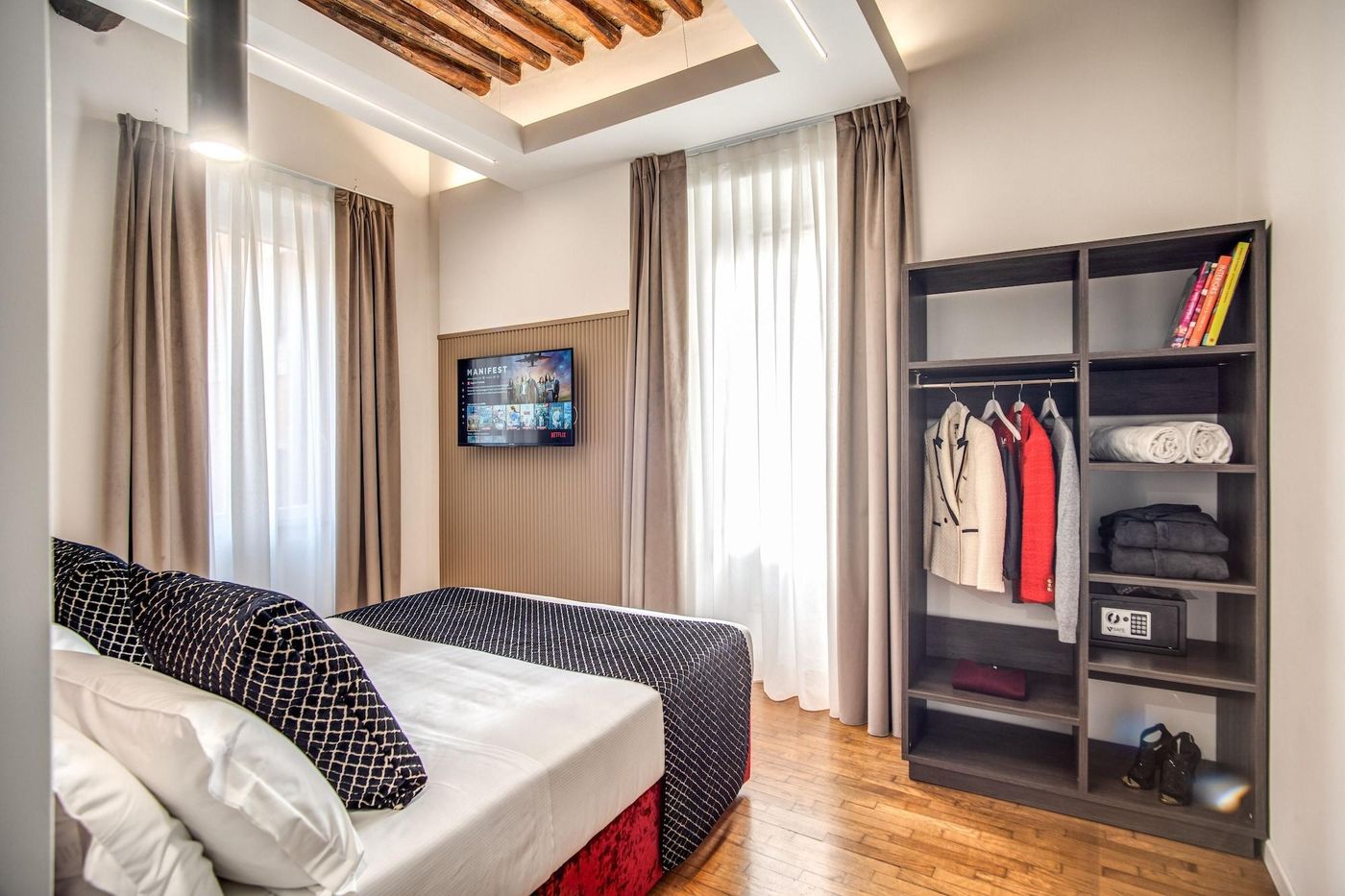 Little-Queen-Suite-Room-23