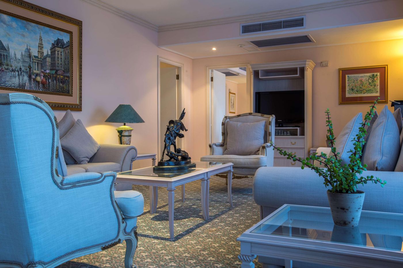 Radisson-Blu-Le-Vendome-Room-6