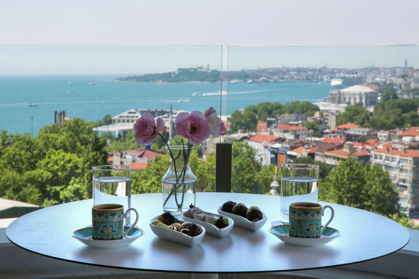 Conrad-Istanbul-Bosphorus-Room-117