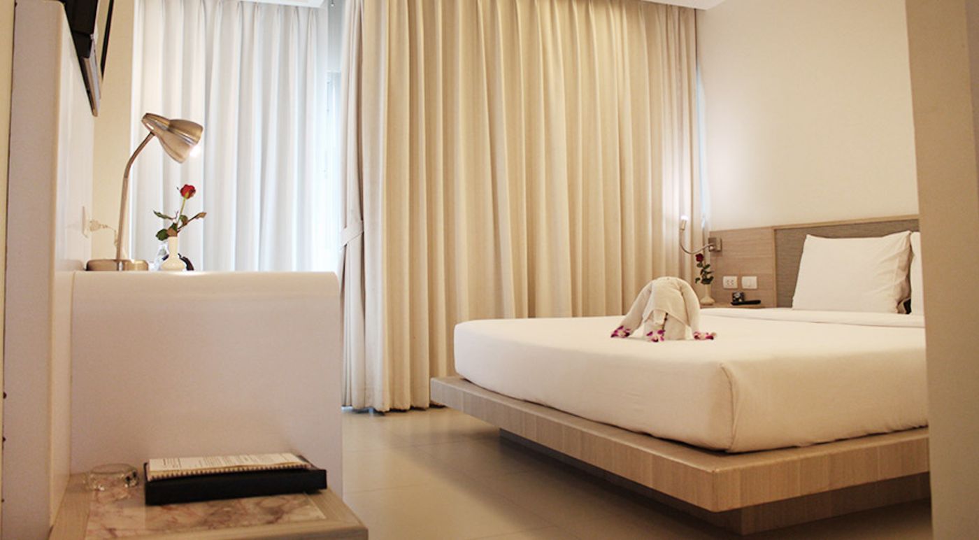 Sunshine Hotel & Residences-Thailand-Chonburi-Room-6
