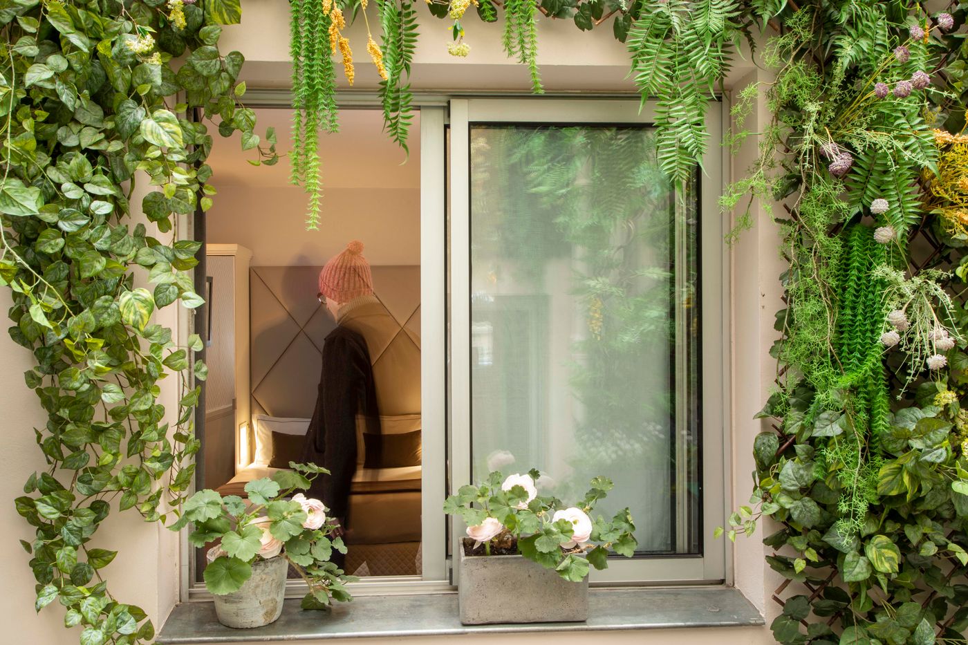 Longchamp-Elysees-Terrace-11