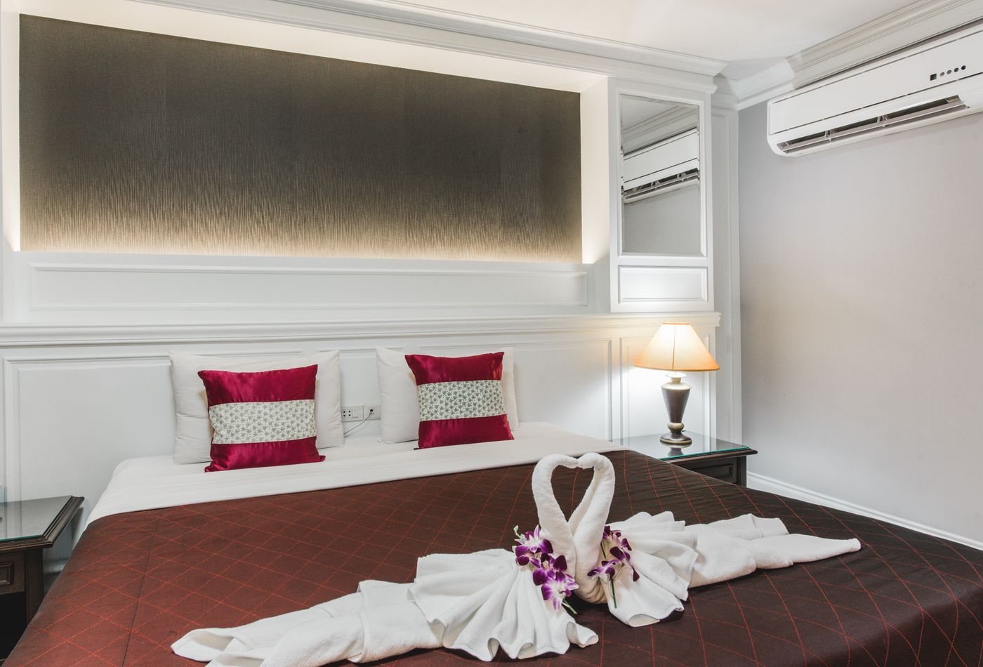 Convenient-Park-Bangkok-Sukhumvit-Room-12