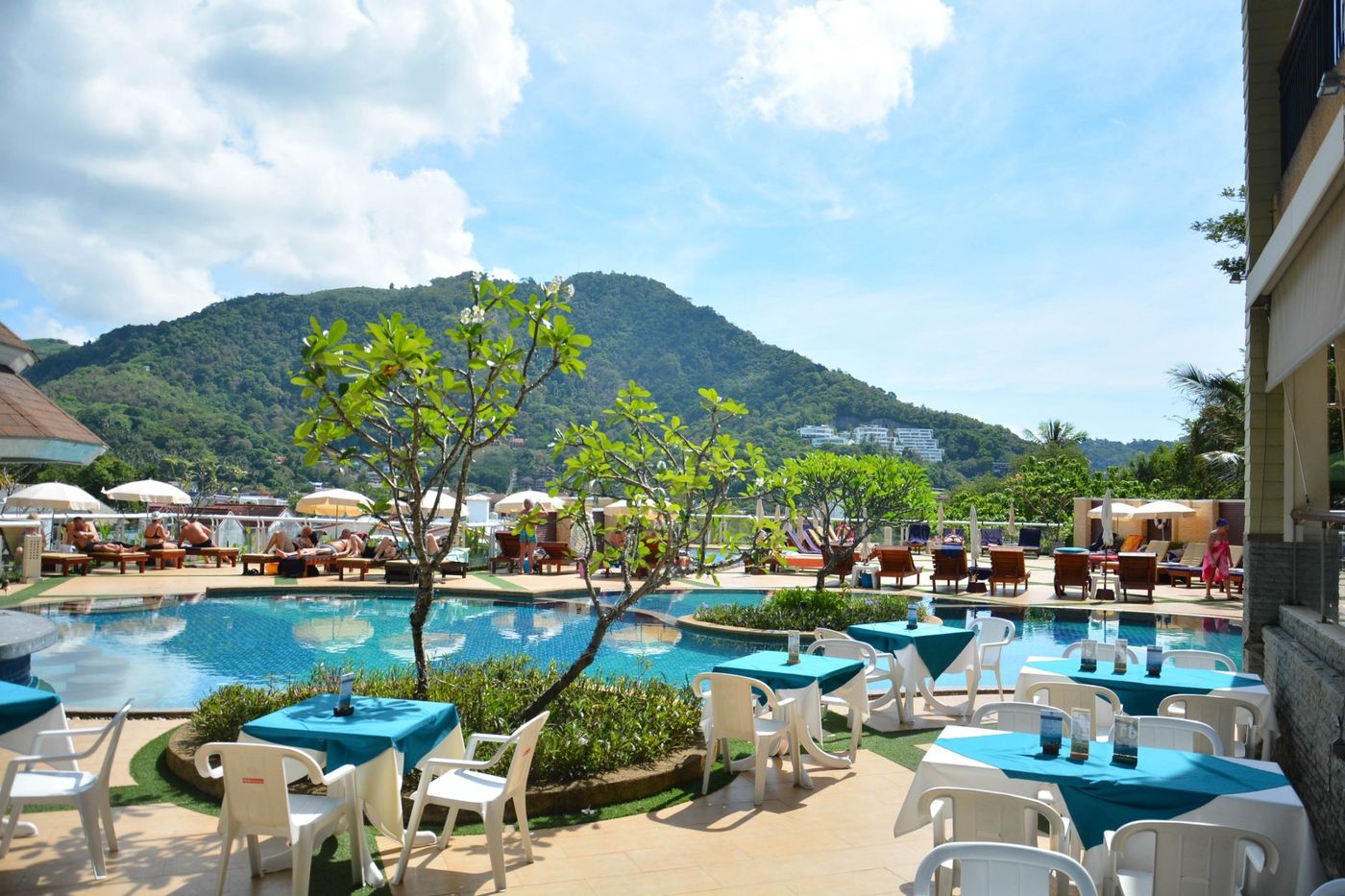 Peach-Hill-Resort-Pool-9