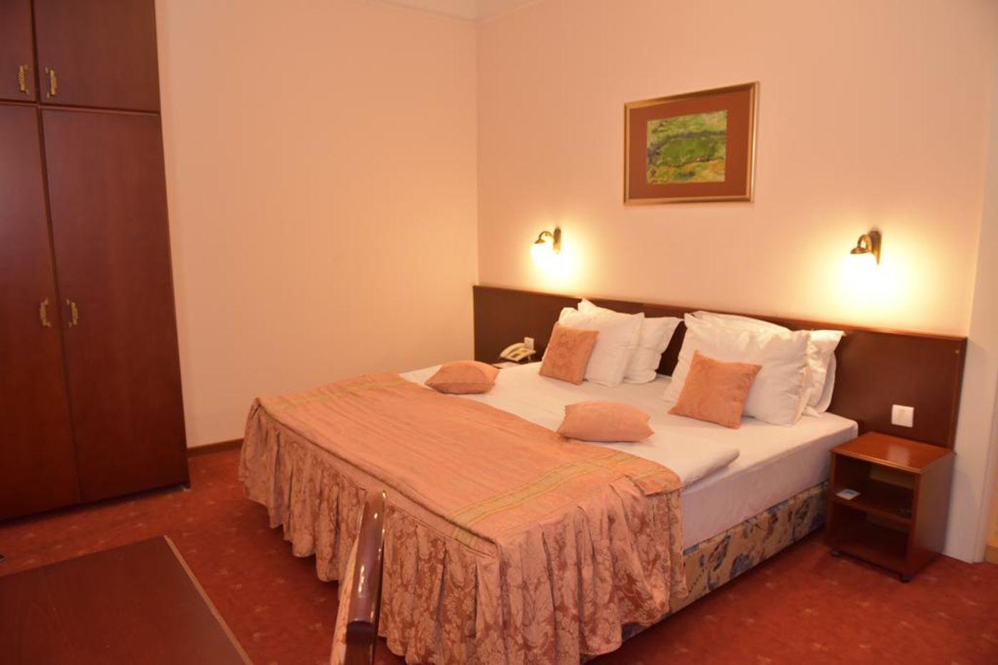 Palace Hotel-Serbia-BELGRAD-Room-3