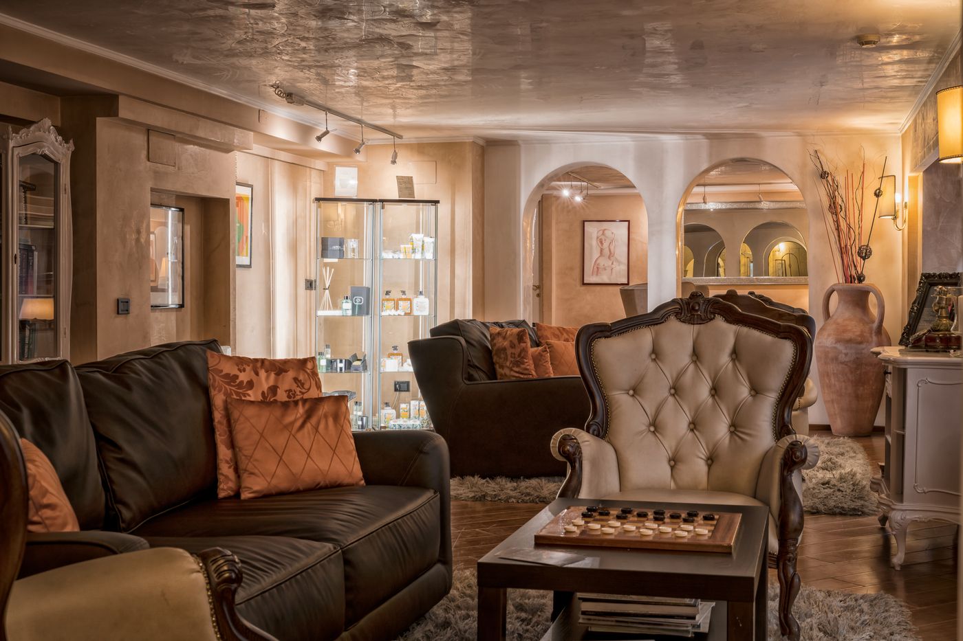 Pitti-Palace-al-Ponte-Vecchio-Lobby-3