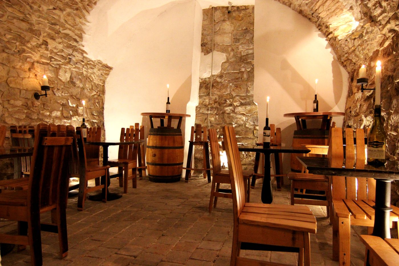 The-Dominican-Bar-32