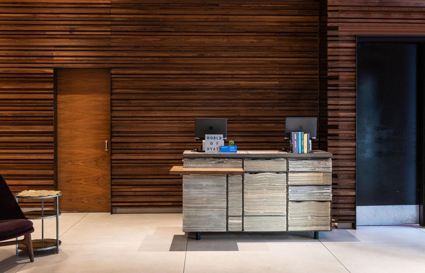 Hyatt-Herald-Square-New-York-Lobby-25