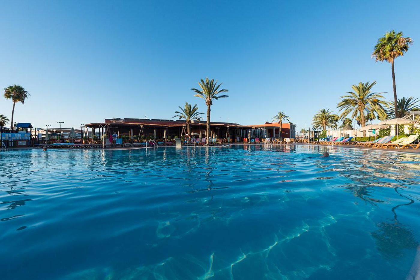 HD-Parque-Cristobal-Gran-Canaria-Pool-5