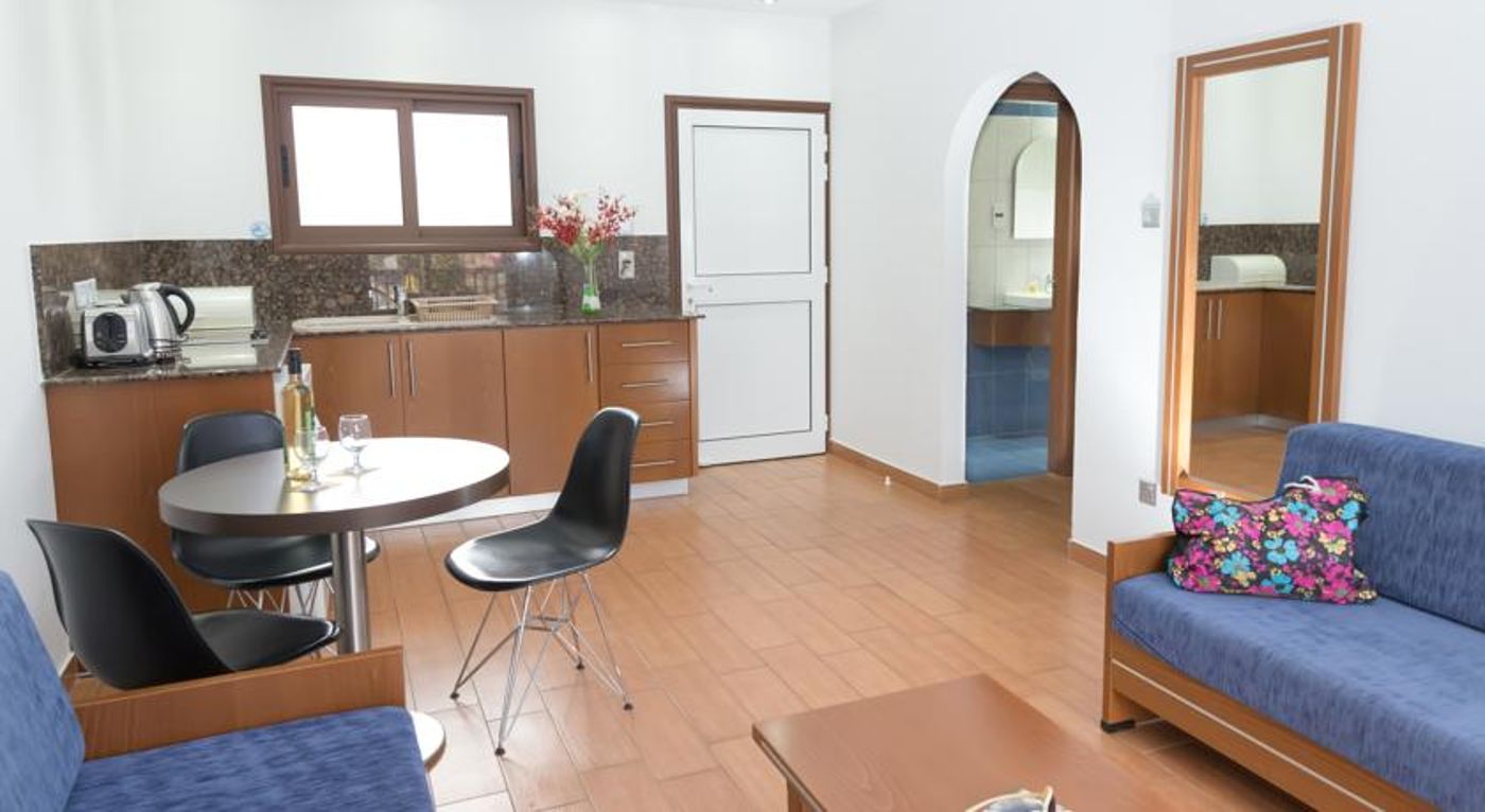 Loutsiana Hotel Apartments