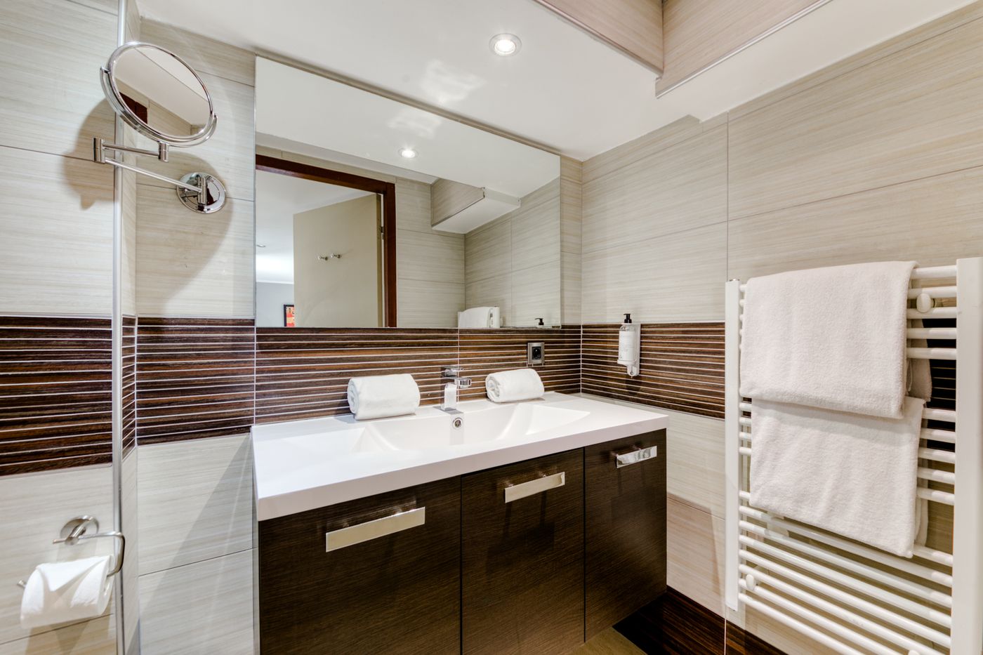 La-Villa-d-Elsa-Room-12