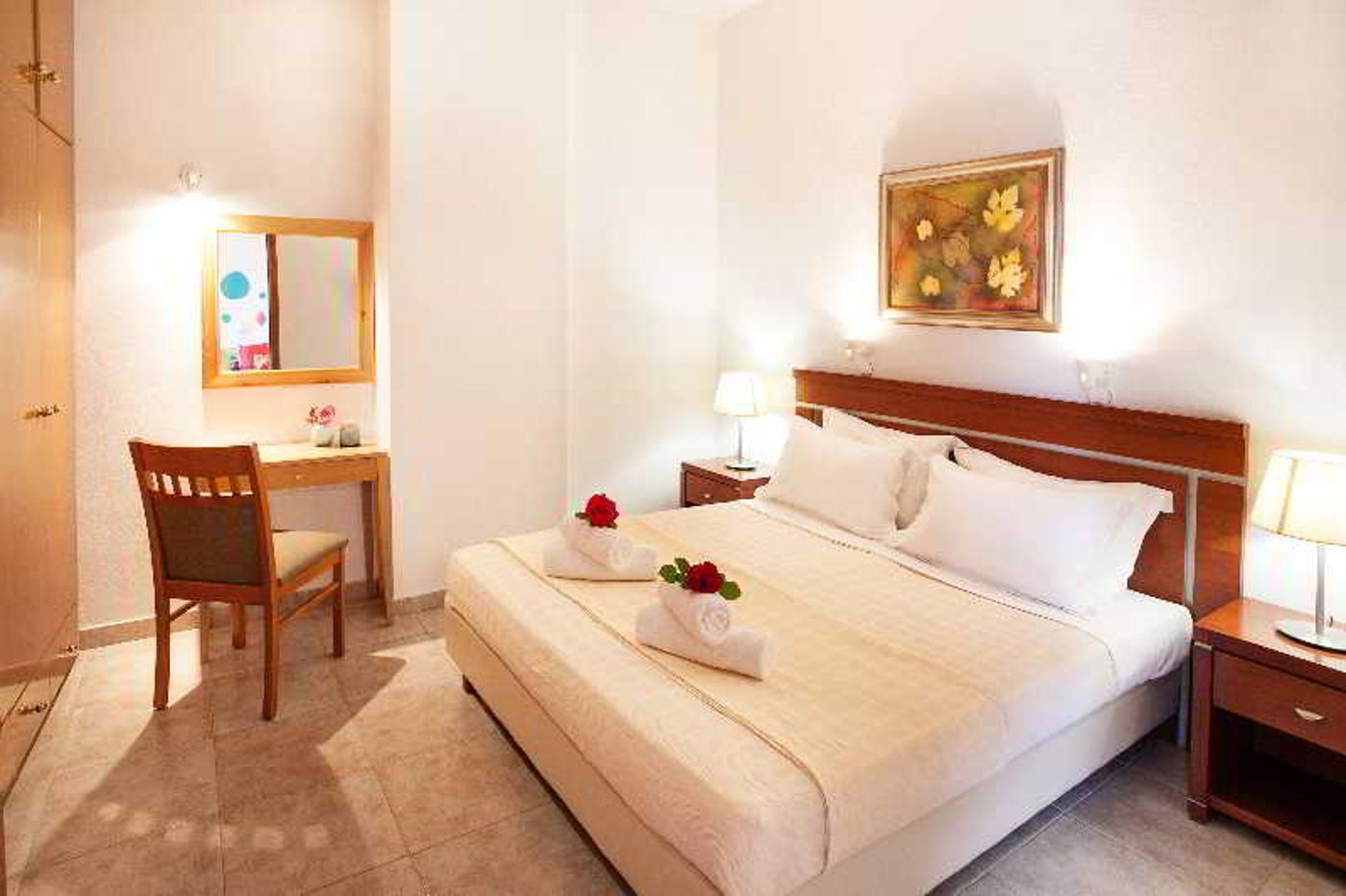 Irida Hotel and Apartments