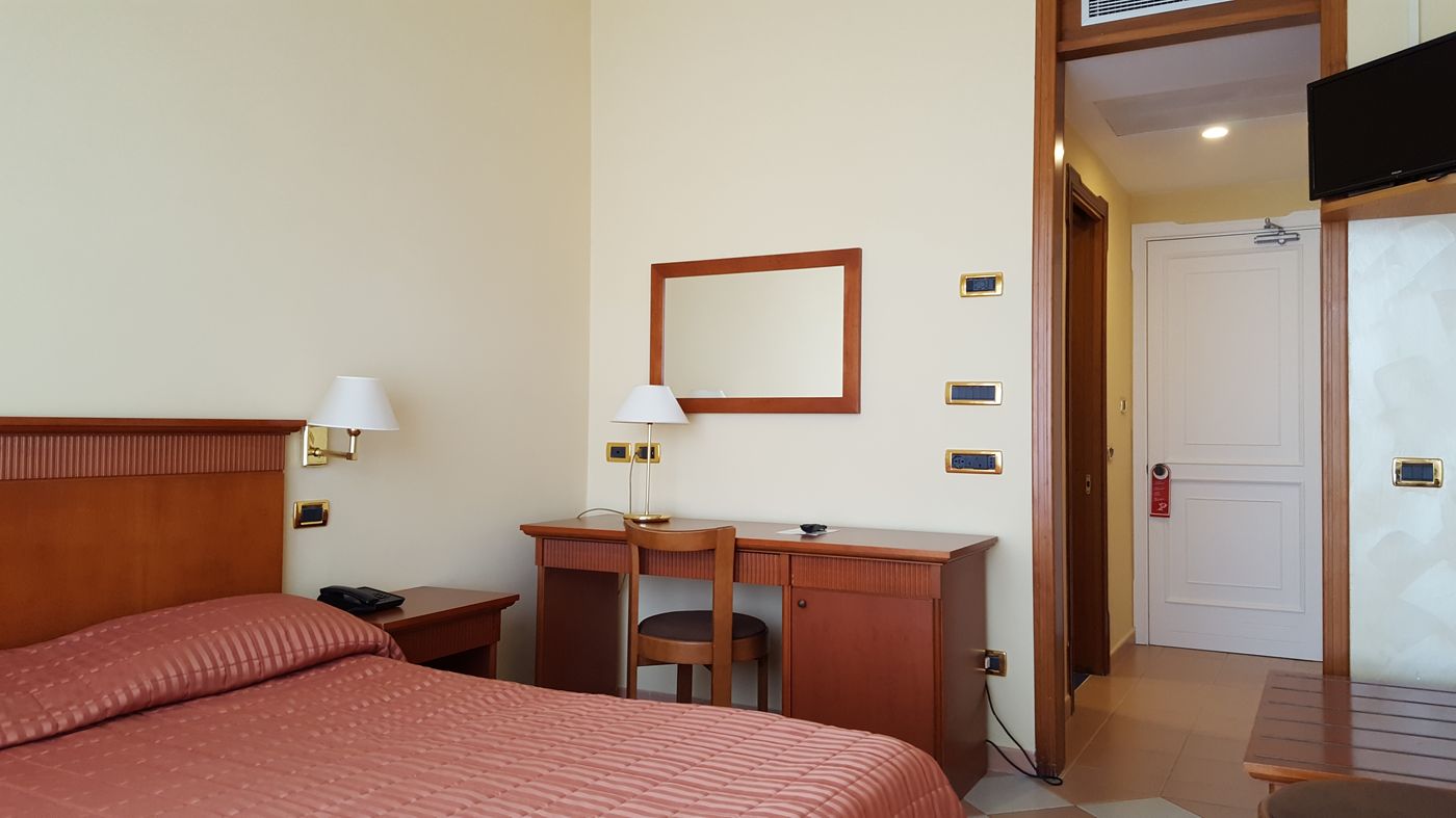 Grand-Hotel-Moon-Valley-Room-22