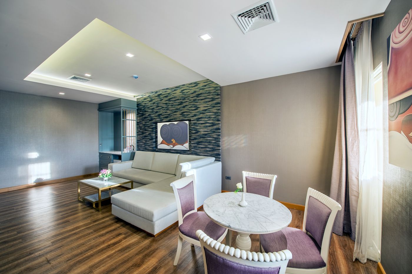 Royal-Rattanakosin-Hotel--SHA---Room-4