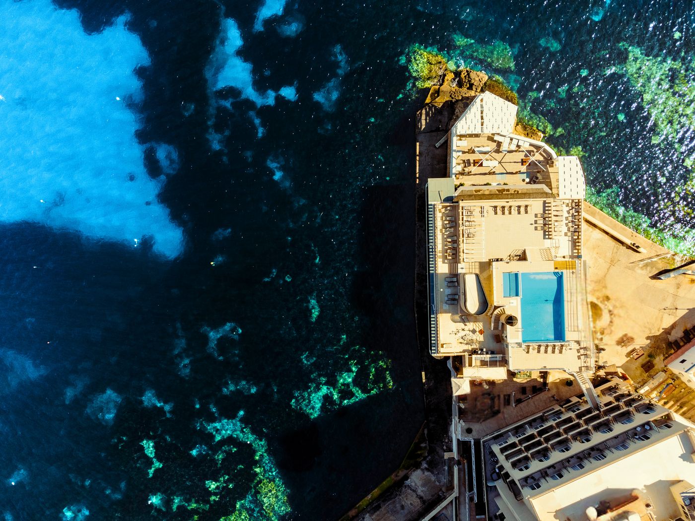 Gillieru-Harbour-General-view-9