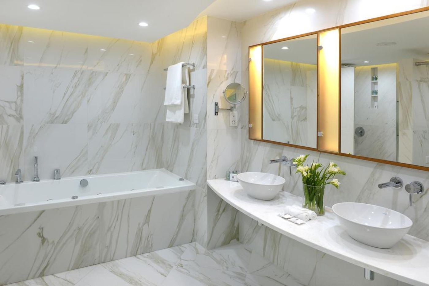 Palm-Beach-Hotel---Bungalows-Room-38