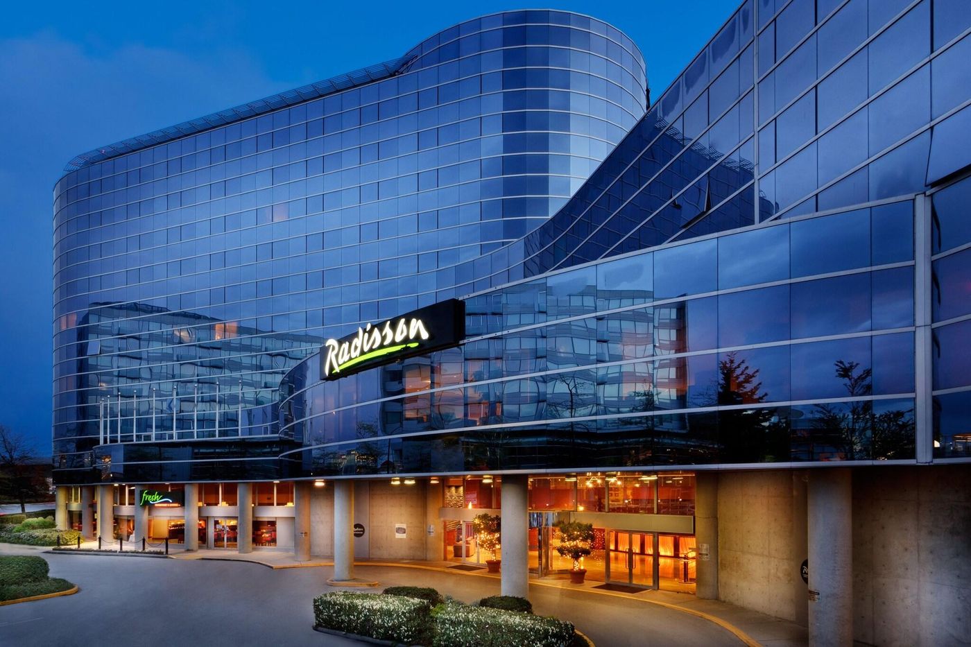 Radisson Hotel Vancouver Airport-Canada-RICHMOND-General view-5
