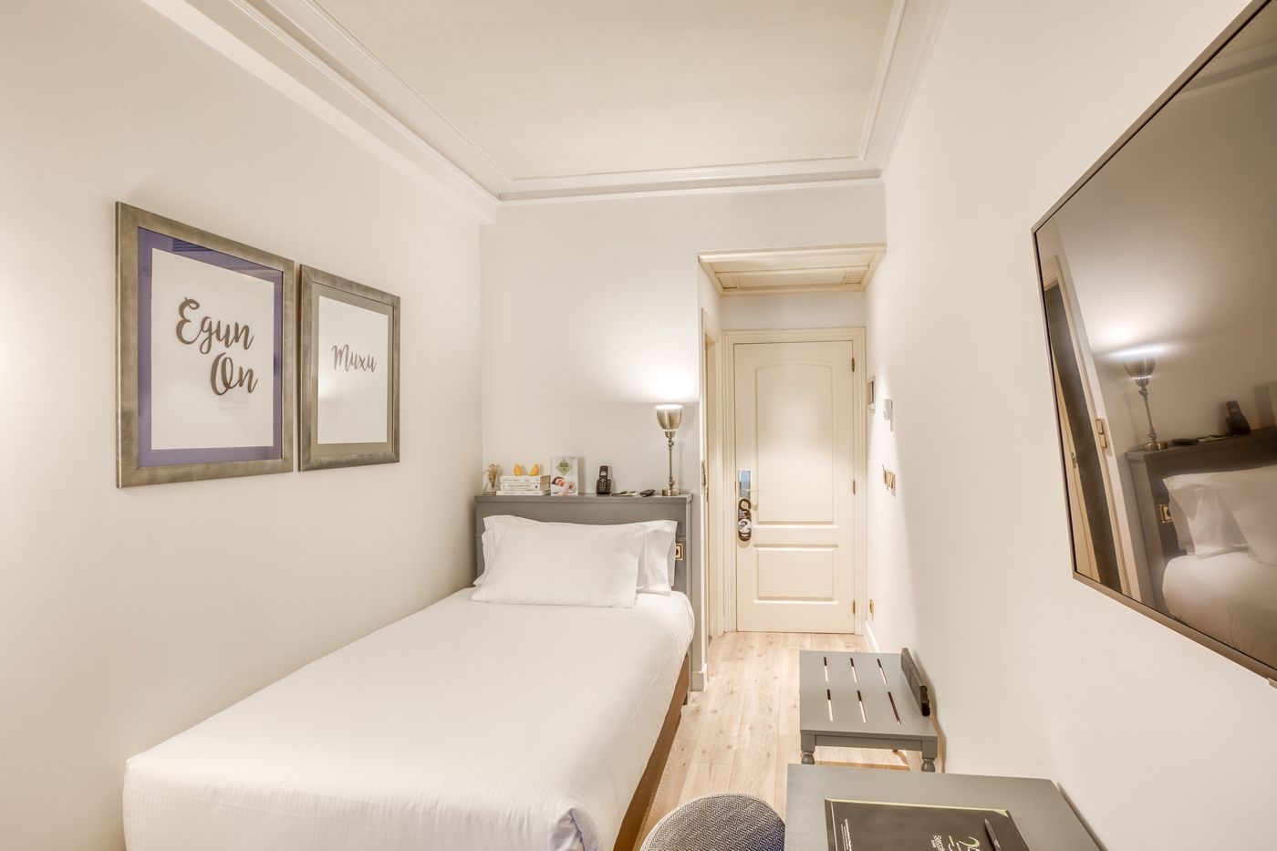 Sercotel Arenal Bilbao-Spain-BILBAO-Room-5