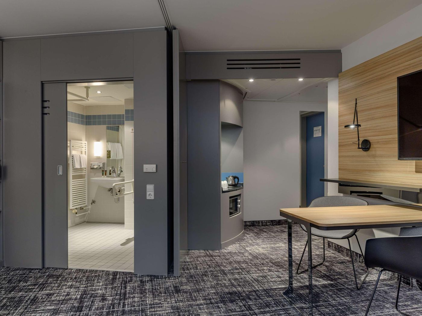 Novotel-Suites-Berlin-City-Potsdamer-Platz-Room-32