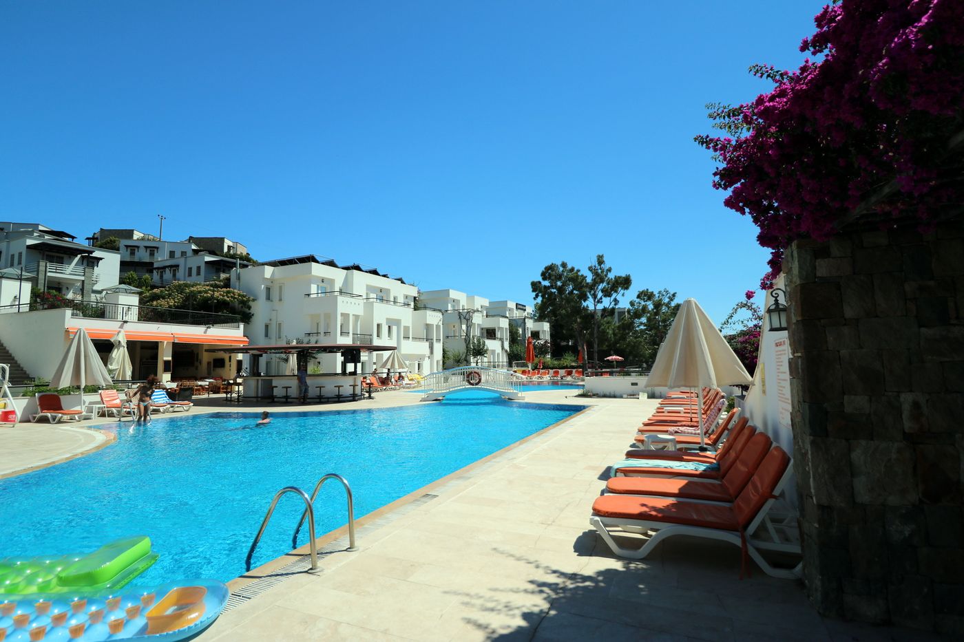 Club Pedalisa Apartments