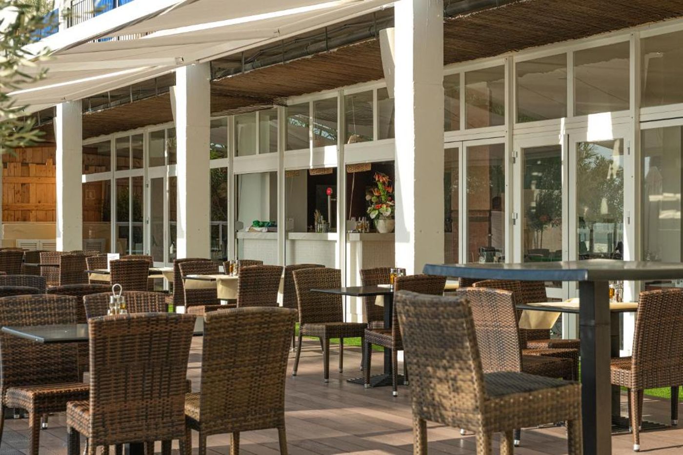 Blau-Park-Terrace-12