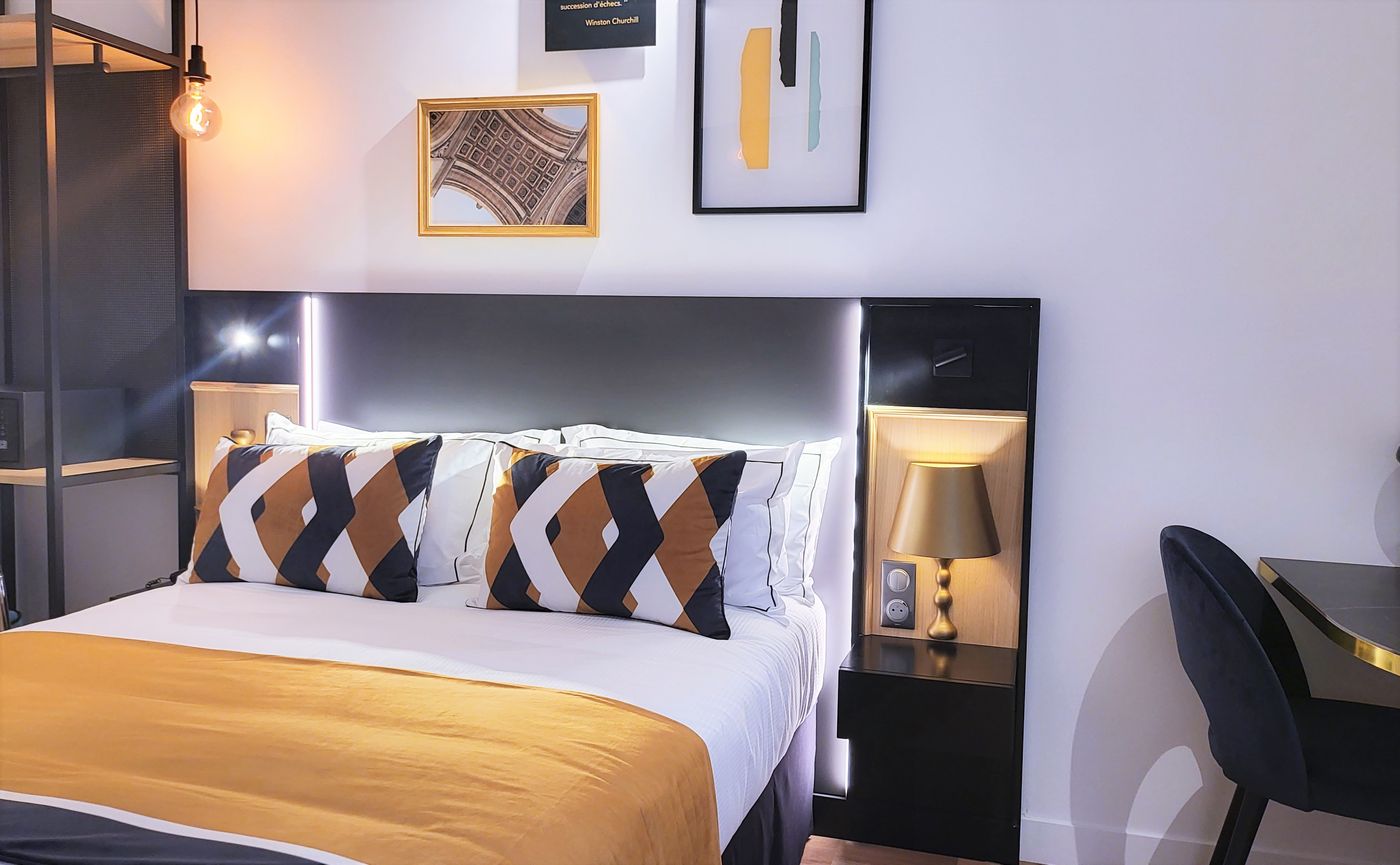 Star-Champs-Elysees-Room-16