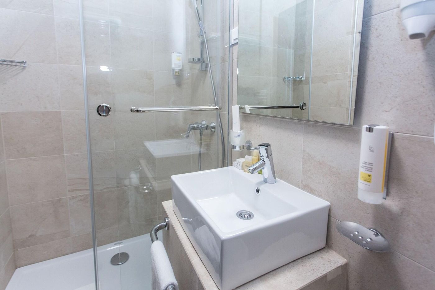 Hotel Grand Hedonist-Serbia-PANCEVO-Room-8