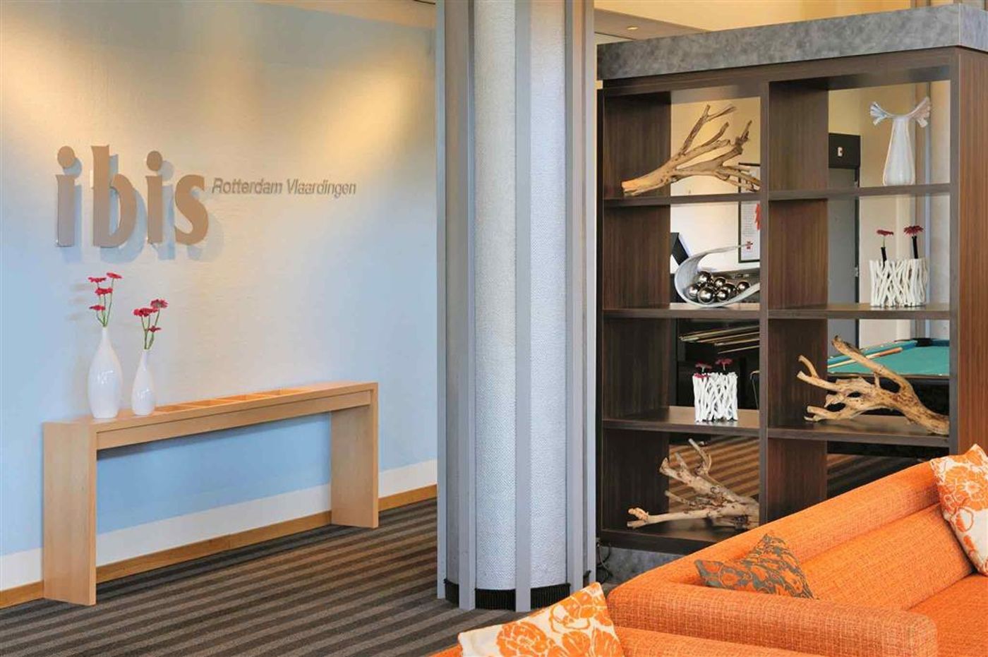 ibis Rotterdam Vlaardingen-Netherlands-VLAARDINGEN-Lobby-9