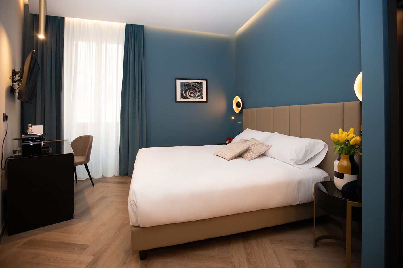 The-Major-Hotel-Room-8