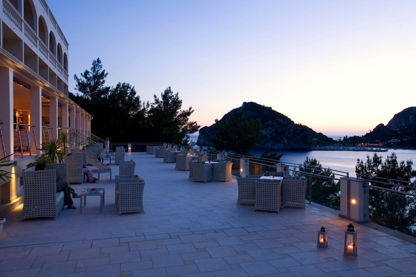 Akrotiri-Beach-Terrace-7