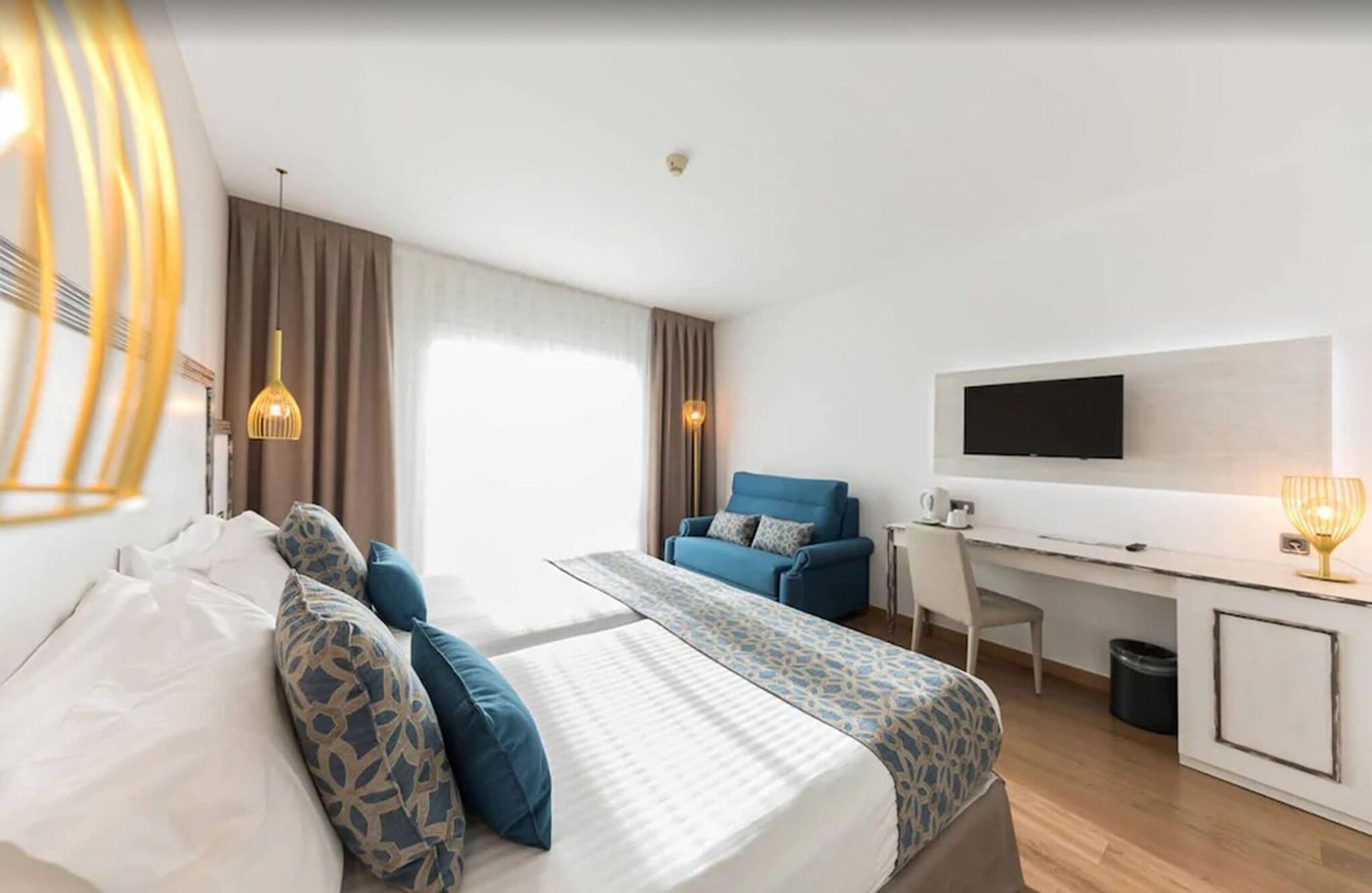 Park-Hotel-San-Jorge-Room-8