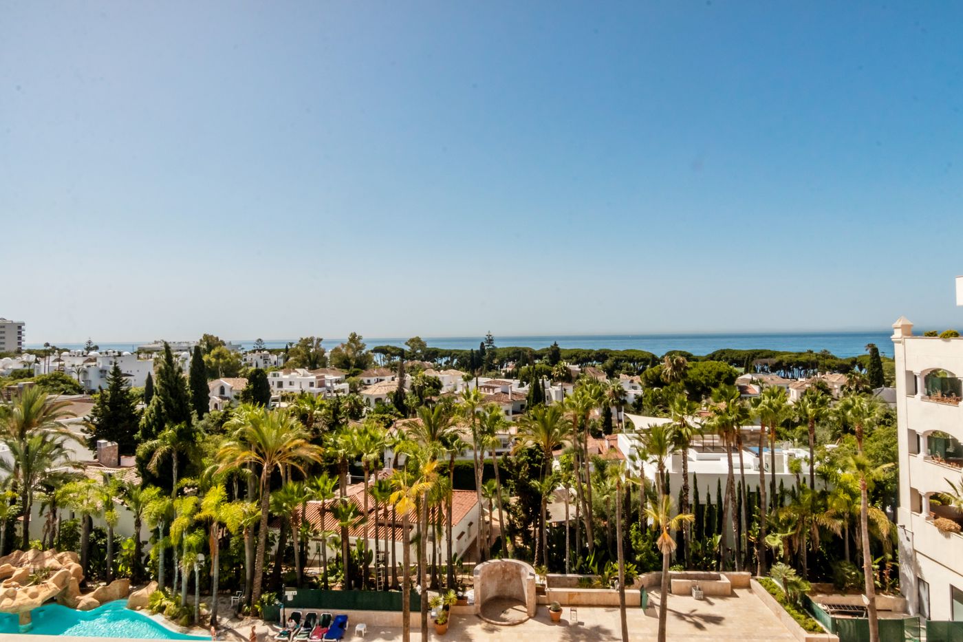 Guadalpin-Suit-Room-57