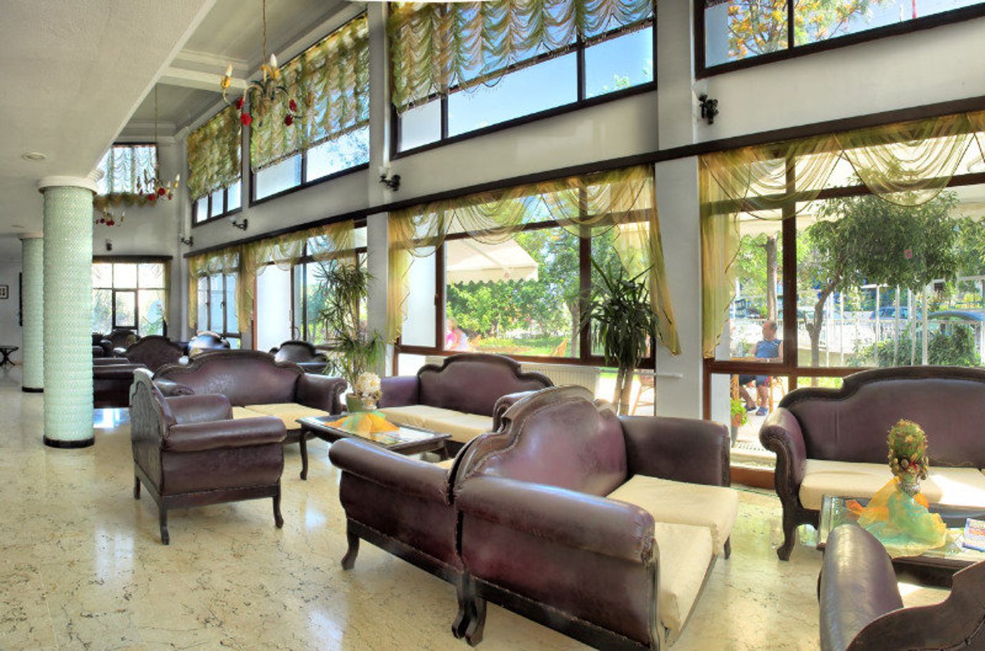Grand-Kurdoglu-Lobby-8