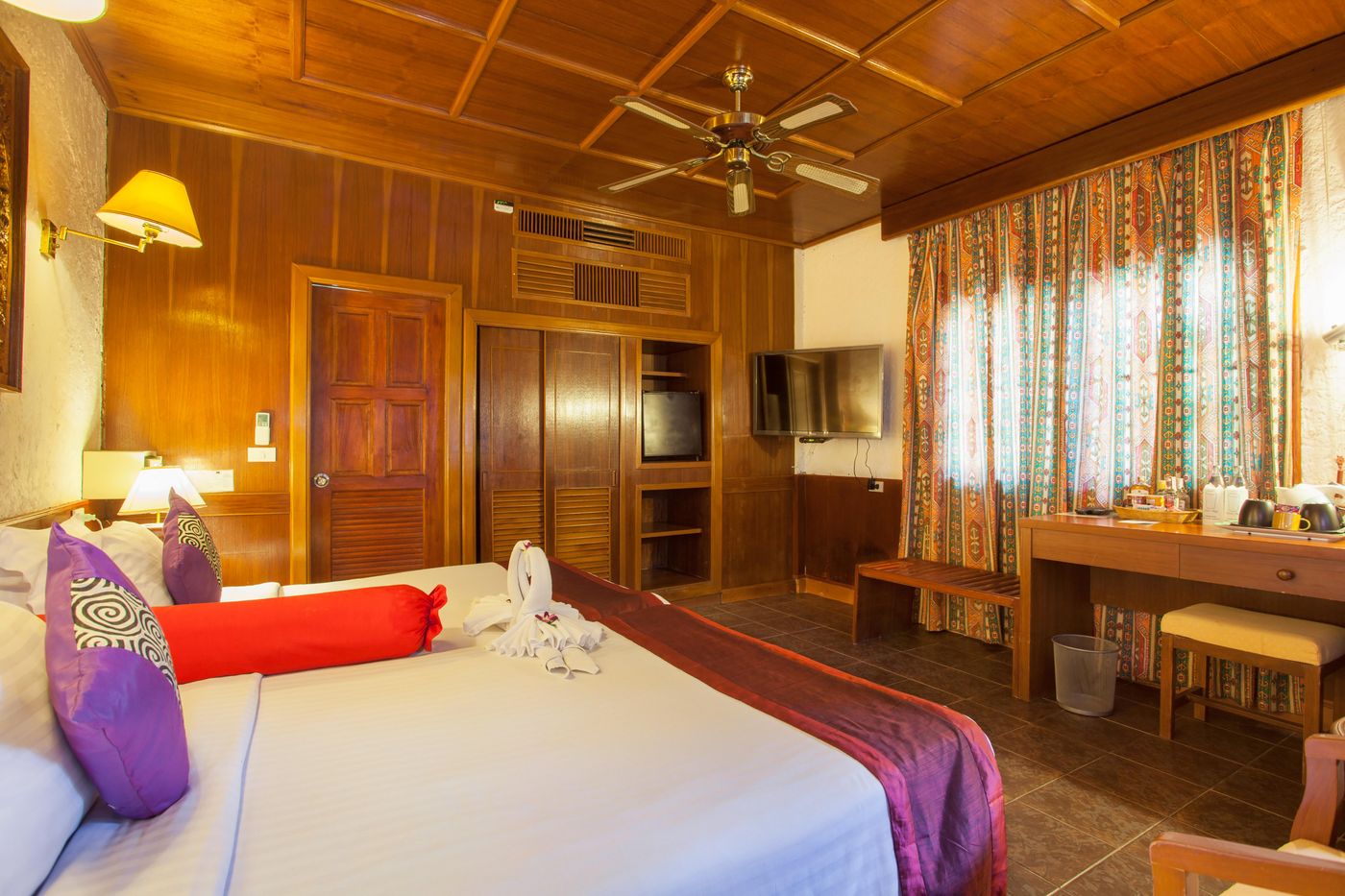 Tropica-Bungalow-Hotel-Room-39