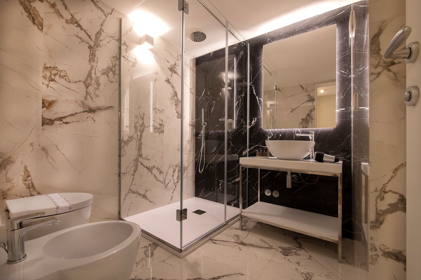 Alexander-Italy-Assisi-Room-9