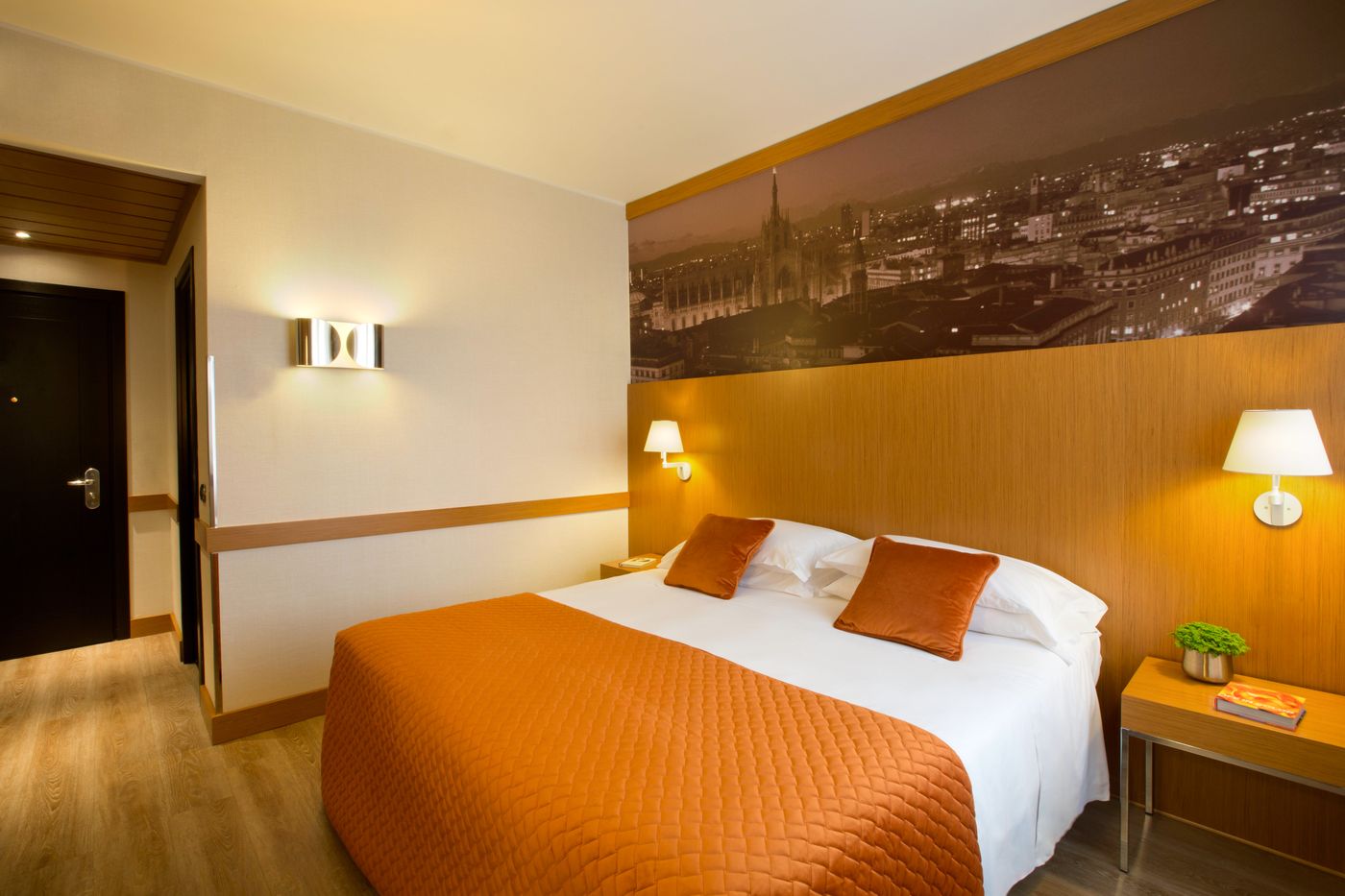 Starhotels-Tourist-Room-20