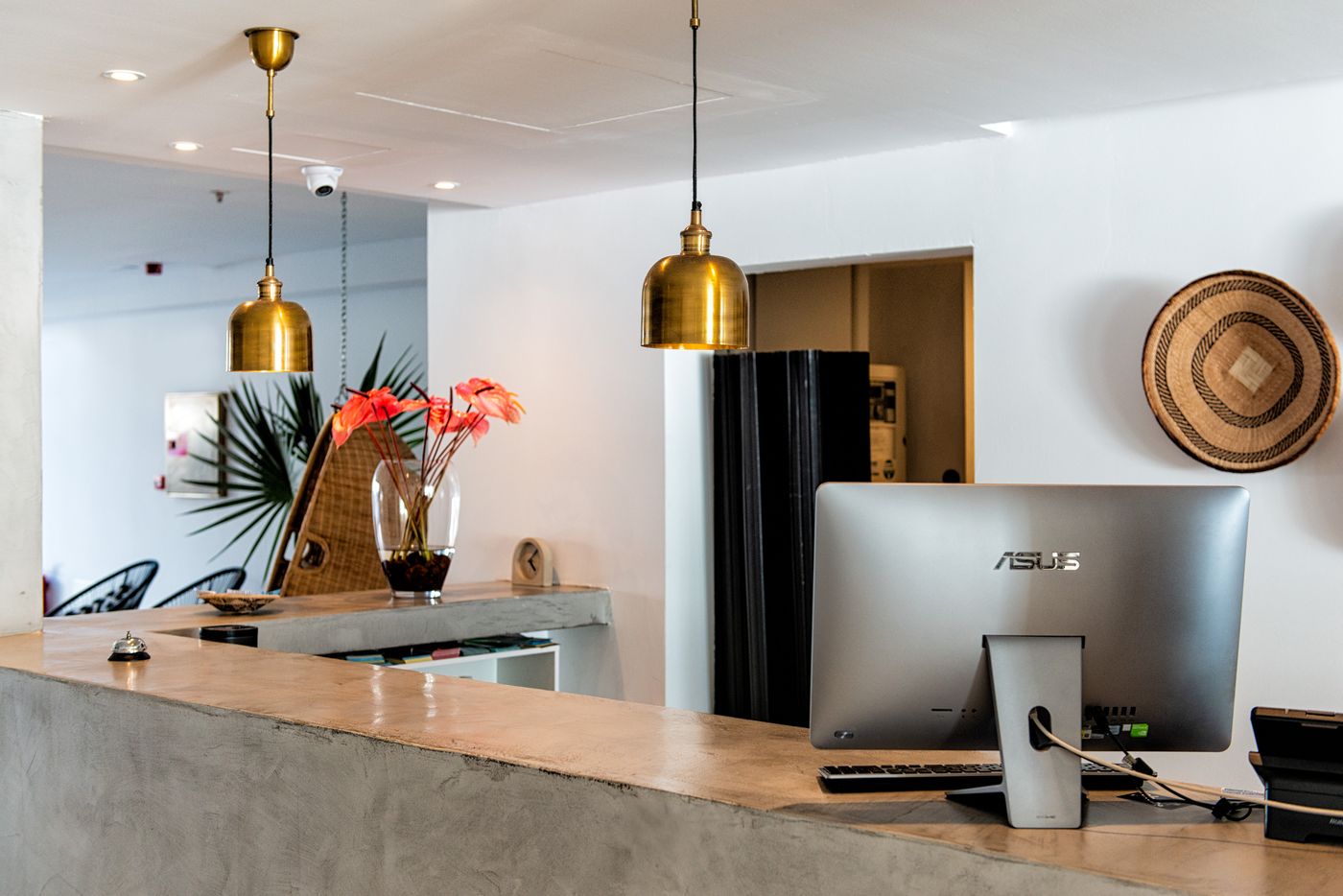 Atlantic-Holiday-Lobby-53