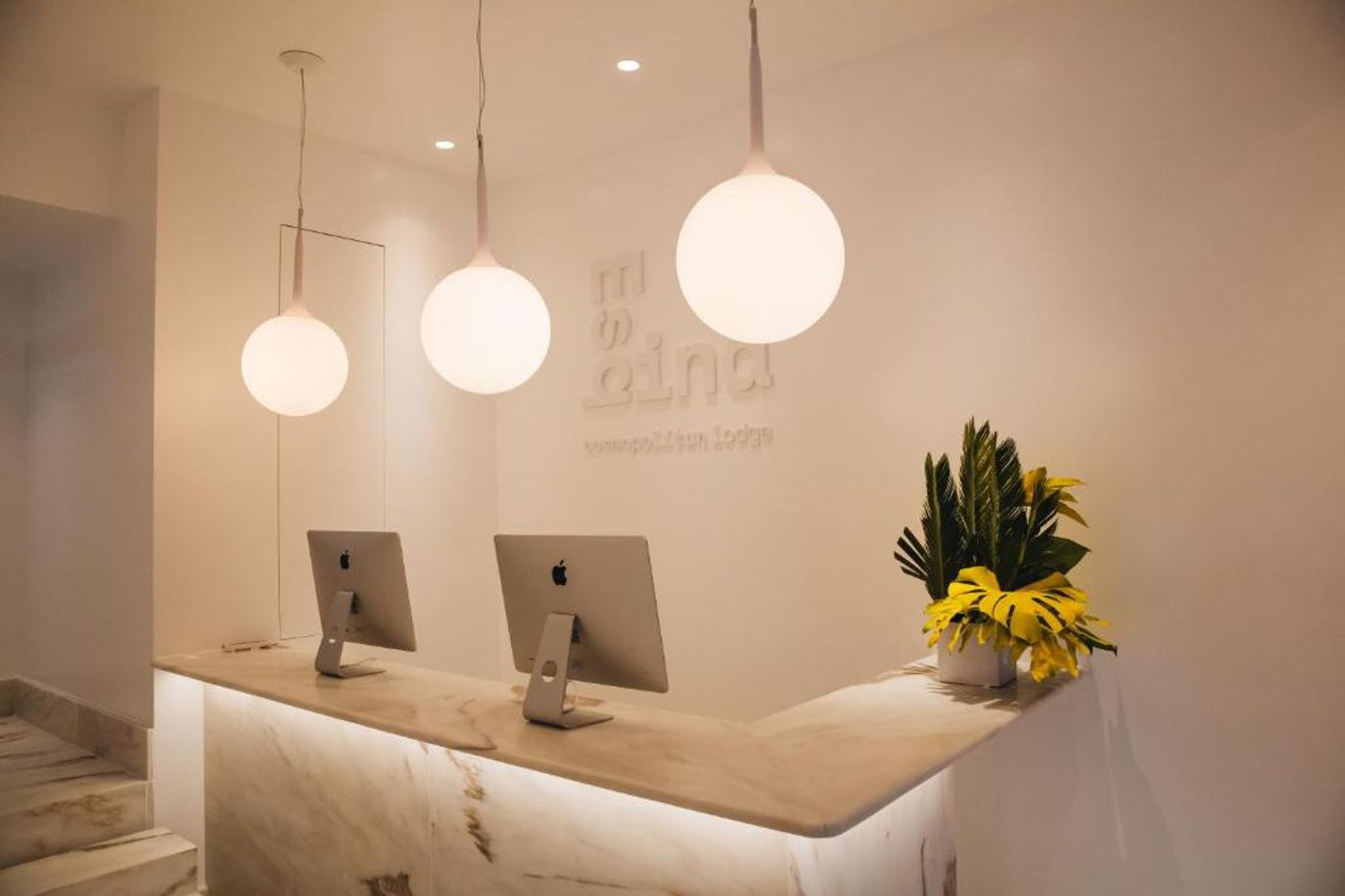 Esqina-Cosmopolitan-Lodge-Lobby-8