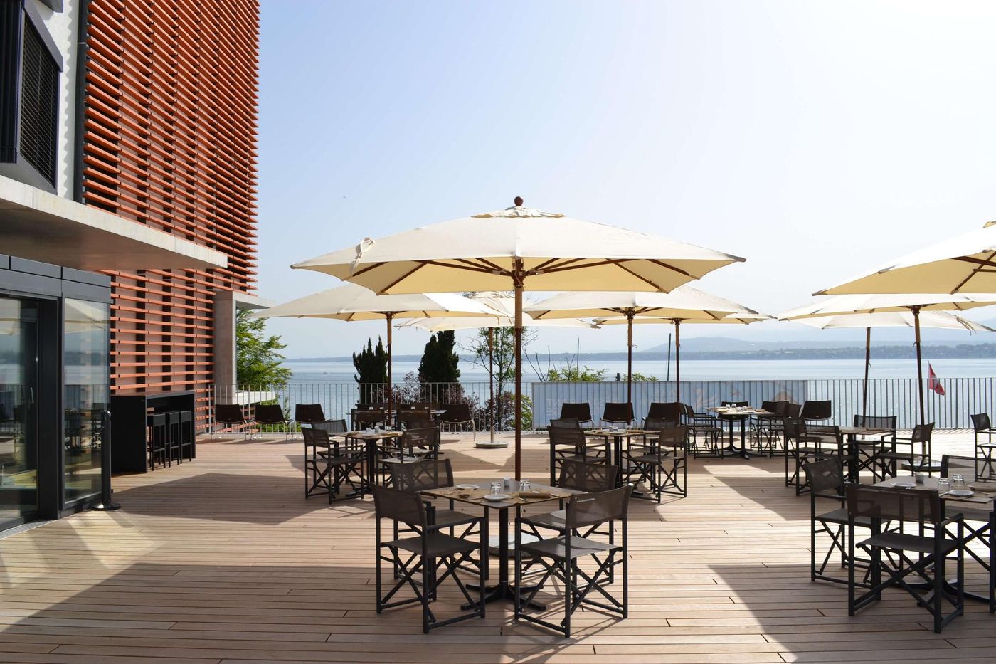 Lake-Geneva-Hotel-General-view-32