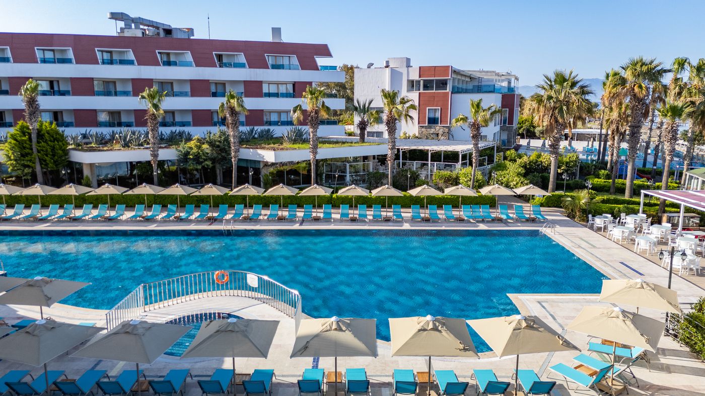 Grand-Park-Bodrum-Pool-2