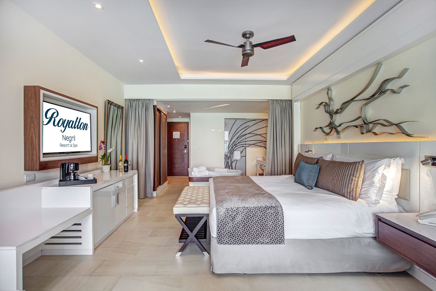 Hideaway-At-Royalton-Negril-Room-35