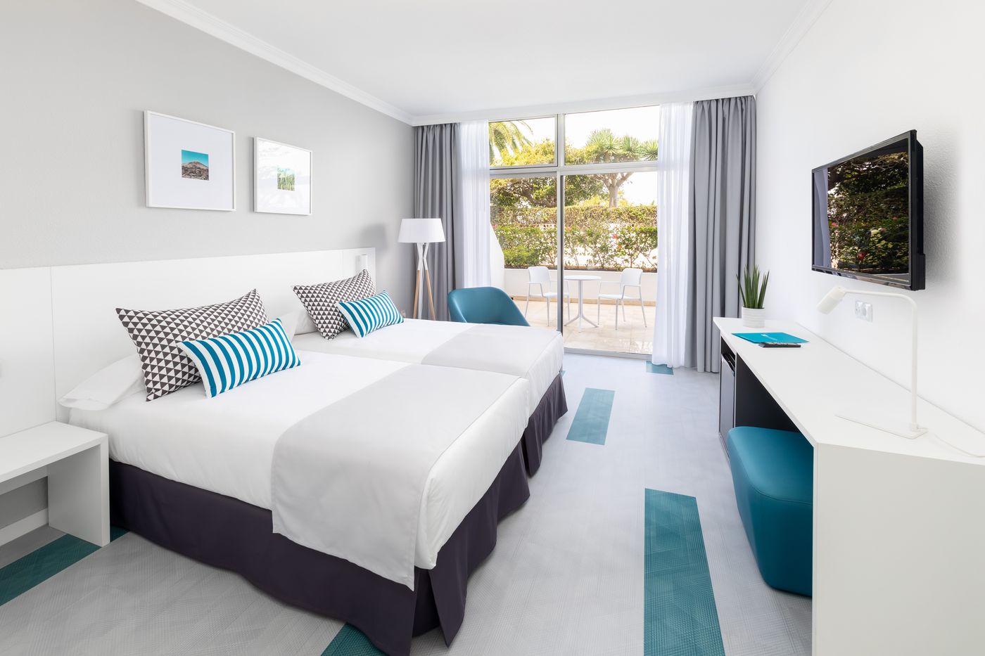 Blue-Sea-Interpalace-Room-18