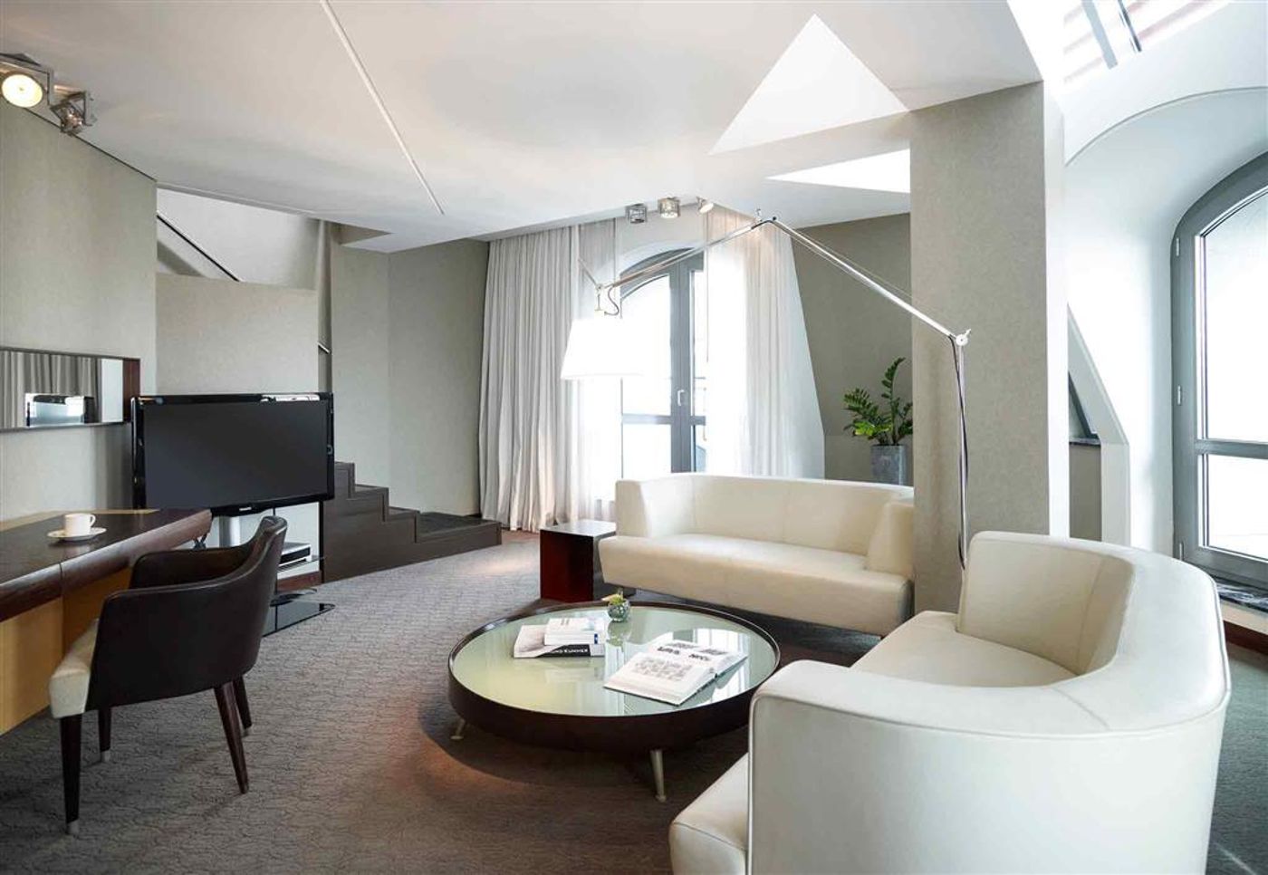 Hotel-Luc--Autograph-Collection-Room-36